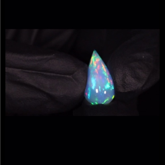 🩵Natural Solid Welo Opal Cabochon🩵 - Picture 3 of 4